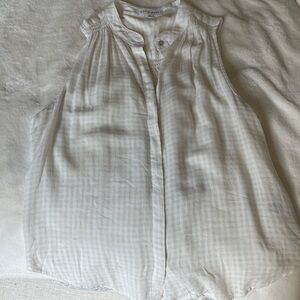 Bella Dahl White Sleeveless Top